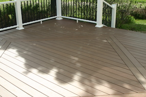 composite/PVC deck